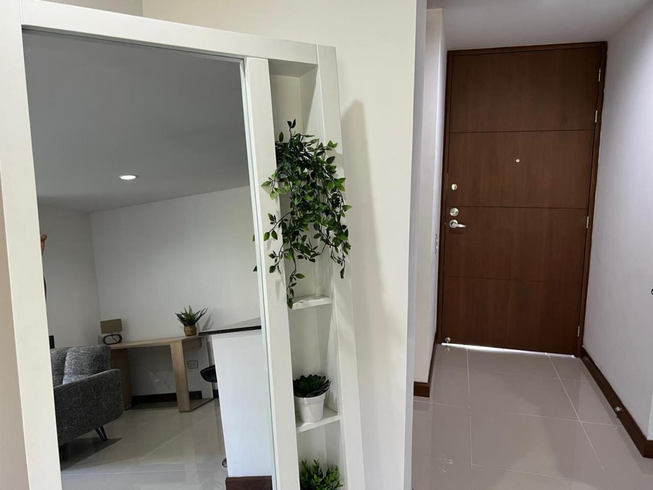 El Poblado: Elegancia Y Confort * Medellín